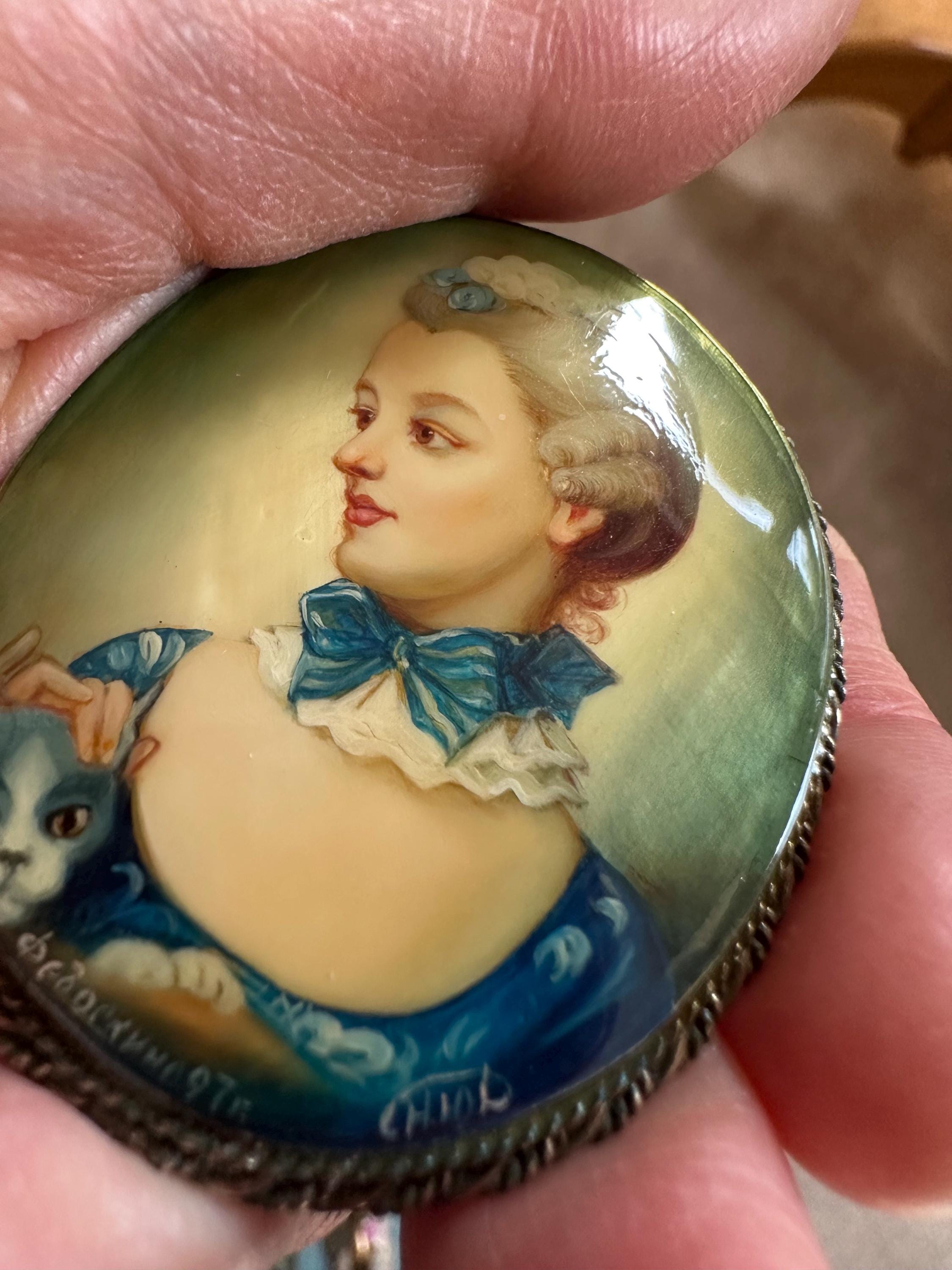 Vintage Hand Painted Portrait Brooch - Etsy