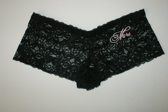 Wedding top day undergarments