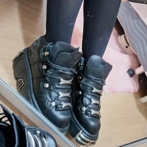 Women’s Black Punk Platform Sneakers - 6cm Gothic Metal Decor Motorcycle Boots - Lace-Up Rock Style Ankle Boots - High Heel PU Leather Platform Shoes - Industrial Punk Streetwear Booties