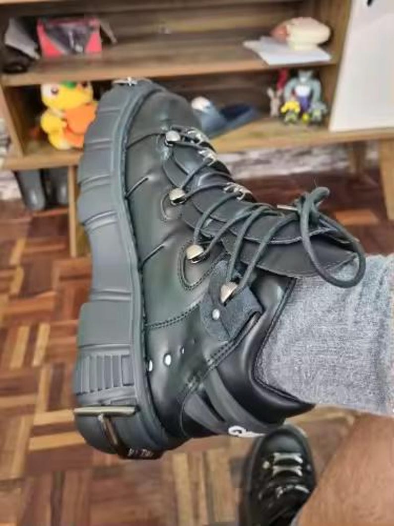 Women’s Black Punk Platform Sneakers - 6cm Gothic Metal Decor Motorcycle Boots - Lace-Up Rock Style Ankle Boots - High Heel PU Leather Platform Shoes - Industrial Punk Streetwear Booties