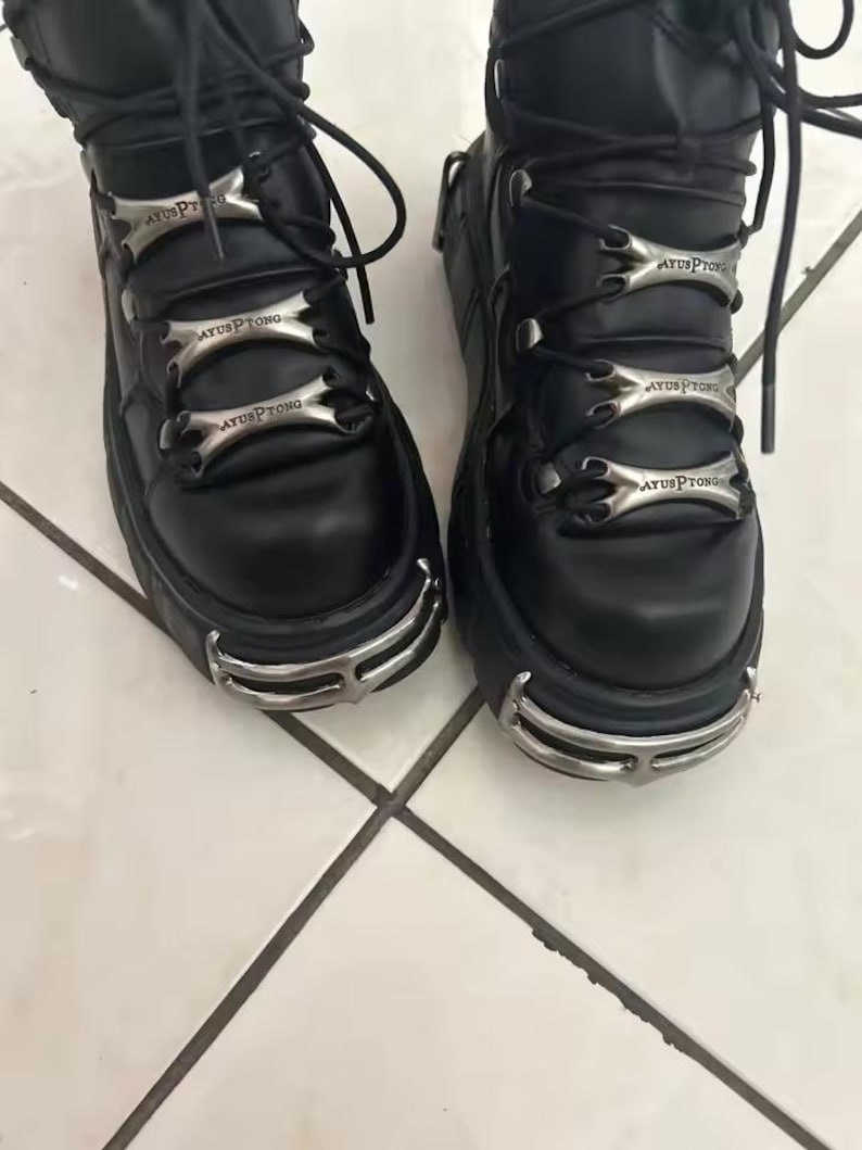 Women’s Black Punk Platform Sneakers - 6cm Gothic Metal Decor Motorcycle Boots - Lace-Up Rock Style Ankle Boots - High Heel PU Leather Platform Shoes - Industrial Punk Streetwear Booties