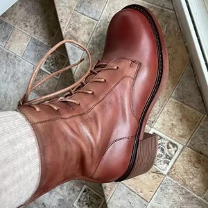 Genuine Leather Winter Round Toe Thick Heel Lace Up Retro Platform Ankle Boots for Women