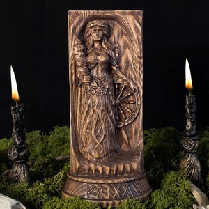 Frigg Wooden Norse Goddess Statue – Viking Handmade Figurine | Pagan Altar Decor | Norse Mythology Gift | Nordic Home Decor