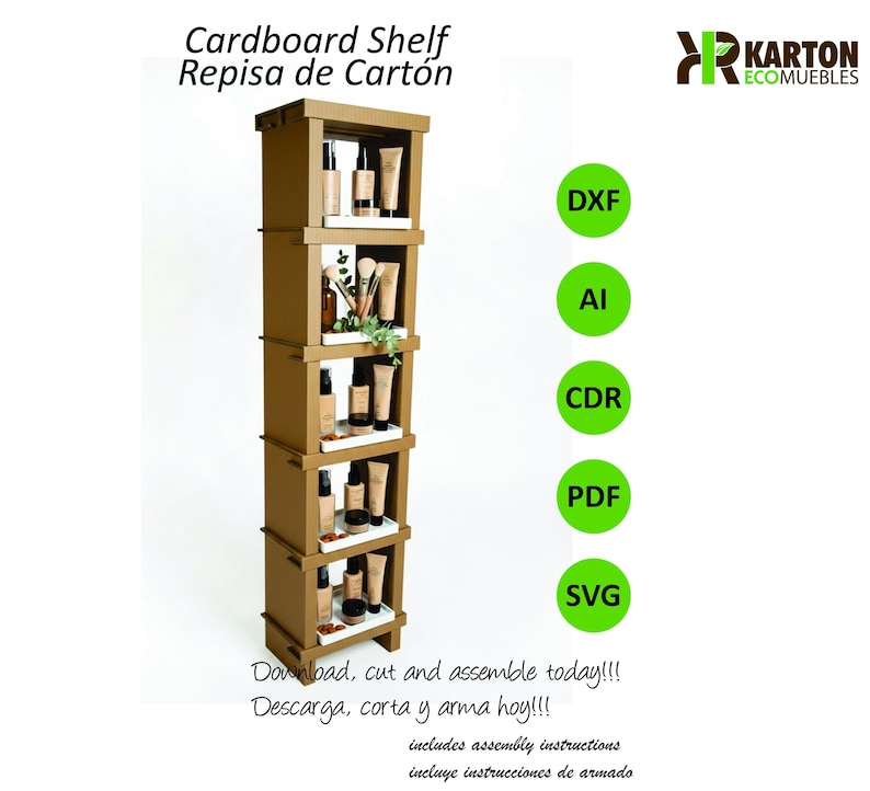 K&ouml;nnte beinhalten: Ein hoher, brauner Kartonregal mit vier F&auml;chern, die jeweils Sch&ouml;nheitsprodukte enthalten. Das Regal hat eine wei&szlig;e Innenausstattung und ist mit "Cardboard Shelf Repisa de Cart&oacute;n" beschriftet. Der Text "Download, cut and assemble today!!!" ist ebenfalls vorhanden.