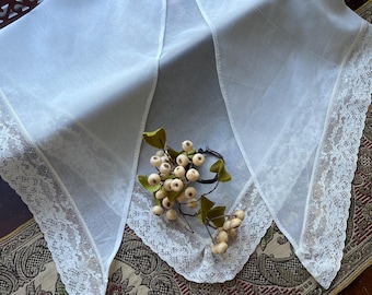Lace Neckerchief / Ivory Cotton Heirloom Lace / Handsewn / Colonial Revolutionary War Reenacting
