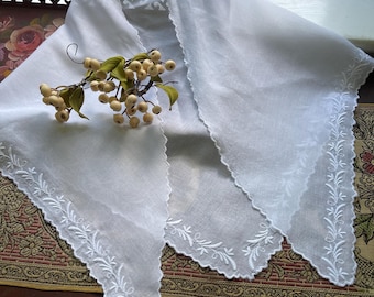 Embroidered Neckerchief: Ackermann's Regency Design, 1812