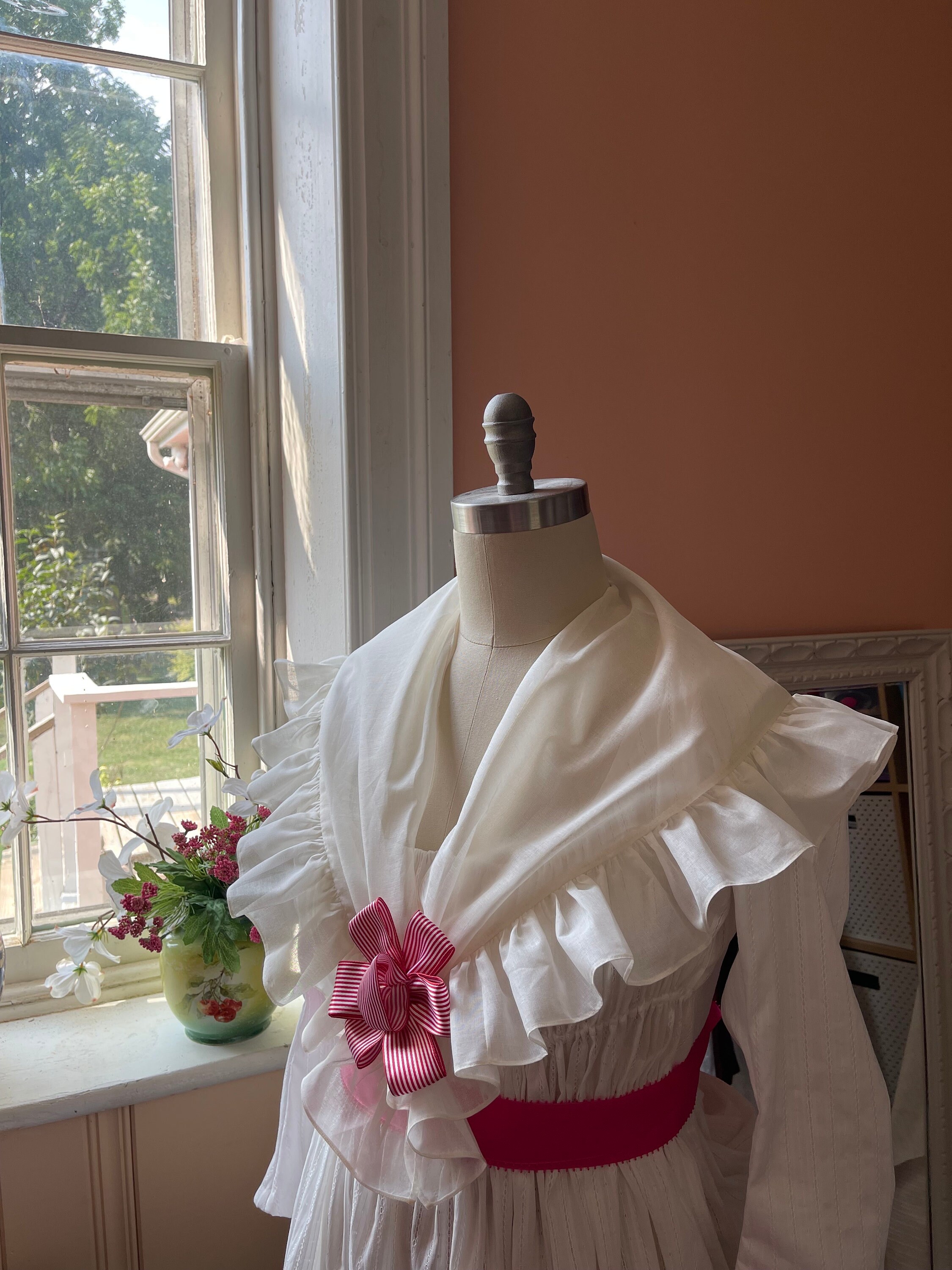 1780s- 1790s Ruffled Neckerchief / Cream Color / Colonial Revolutionary ...