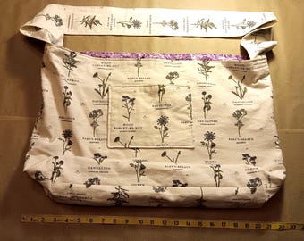 Reversible tote with pockets, botanicals and tie dye