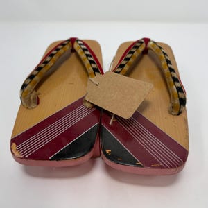 Vintage Japanese Wooden Geta Sandals – Traditional Thonged Footwear bild 2