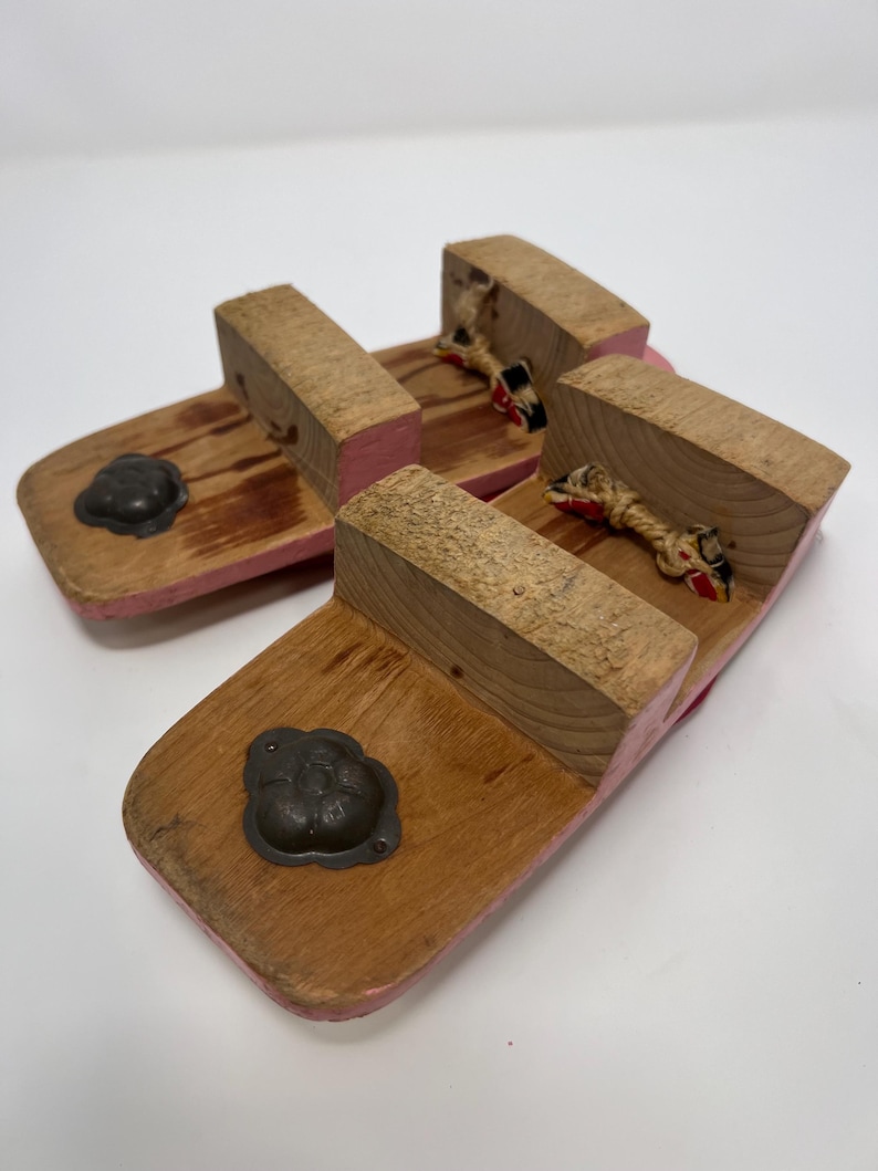 Vintage Japanese Wooden Geta Sandals – Traditional Thonged Footwear bild 3