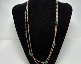 Antique Emerald Green Glass Bead Necklace | 1930s Flapper Style