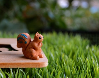 Miniature Resin Squirrel for Fairy Garden, Woodland Animal, Terrarium, Mini Garden Accessory - 1 inch