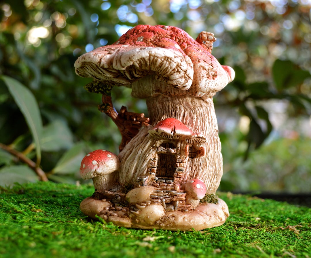Miniature Mushroom House ~ Fairy Garden Supplies ~ Miniature Fairy ...