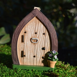 Fairy Garden Door ~ Fairy Door ~ Fairy Gardens ~ Miniature Garden Supplies ~ Fairy Garden Miniatures ~ Fairy Door ~ 3.375 x 4.4375 inches