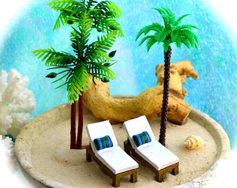 Miniature Palm Tree for Fairy Gardens & Terrariums – Single or Double Plastic Palm