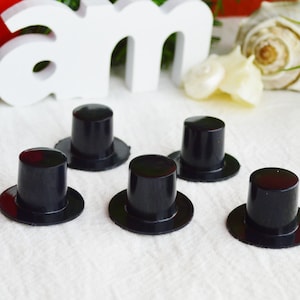 Black Top Hat ~ Formal Attire ~ Miniatures ~ Supplies ~ Accessories ~ Wedding decor ~ Miniature Hats ~ Dollhouse ~ Topper