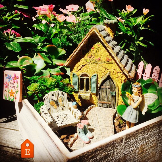 Miniature Fairy Garden Cottage Planter Herb Kit Wooden