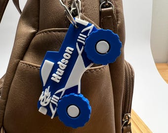 Personalisierter Monstertruck Taschenanhänger, Rucksack-Zubehör