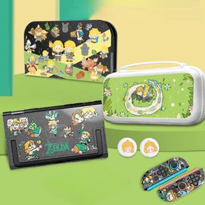 Op de afbeelding: Een verzameling Nintendo Switch-accessoires met karakterkunst. Inclusief een zwarte hoes met een Zelda-ontwerp, een witte en groene draagtas, twee controller skins en twee knopkappen. De accessoires hebben een groen en geel kleurenschema.