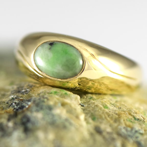 Vermont Jade 14K Yellow Solid Gold Gypsy Style Ring