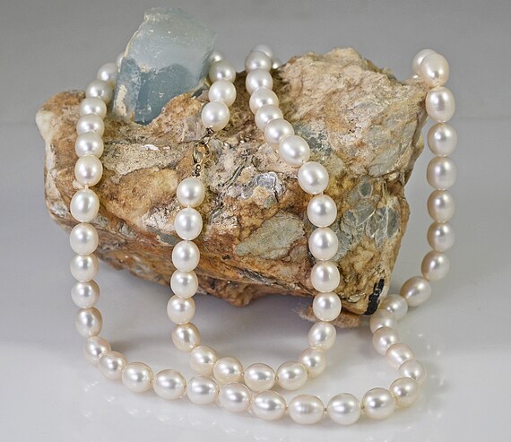 Freshwater Pearl Necklace 36 Inches 