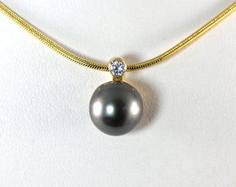 Tahitian Black Pearl and Diamond 14k Yellow Gold Pendant