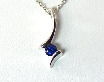 Sapphire Pendant in 14k White Gold