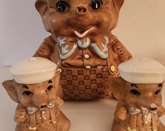 ウィントン社製セーラーベビーエレファントクッキージャー（2個セット）と、お揃いのソルト＆ペッパーシェーカー