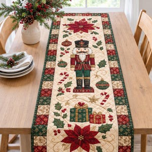 Weihnachtstischläufer, Tischdeko mit Nussknacker-Motiv, Patchwork-Tischwäsche für die Feiertage, Weihnachtsgeschenk für Mama, Weihnachtsdeko 2026