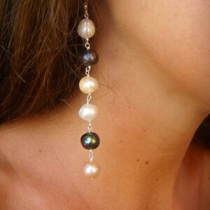 Long Dangle Earrings- Natural Black Pearls - Large Pearls Drop Earrings - Sterling Silver 画像 4