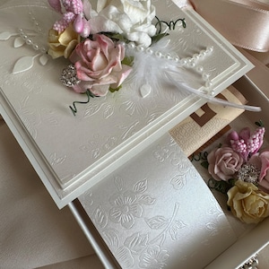 Handgjord presentask med pengar: Elegant presentask för bröllop och födelsedagar