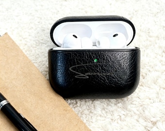Étui pour AirPods en cuir personnalisé avec crochet : monogramme gravé