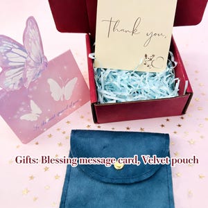 Personalized Leather AirPods Case with Hook: Engraved Monogram image 3