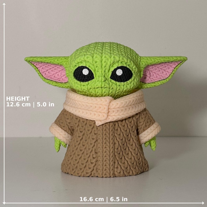 Baby Yoda Grogu-inspirerad stickad 3D-utskriven figur – Sci Fi-presentdekoration bild 2