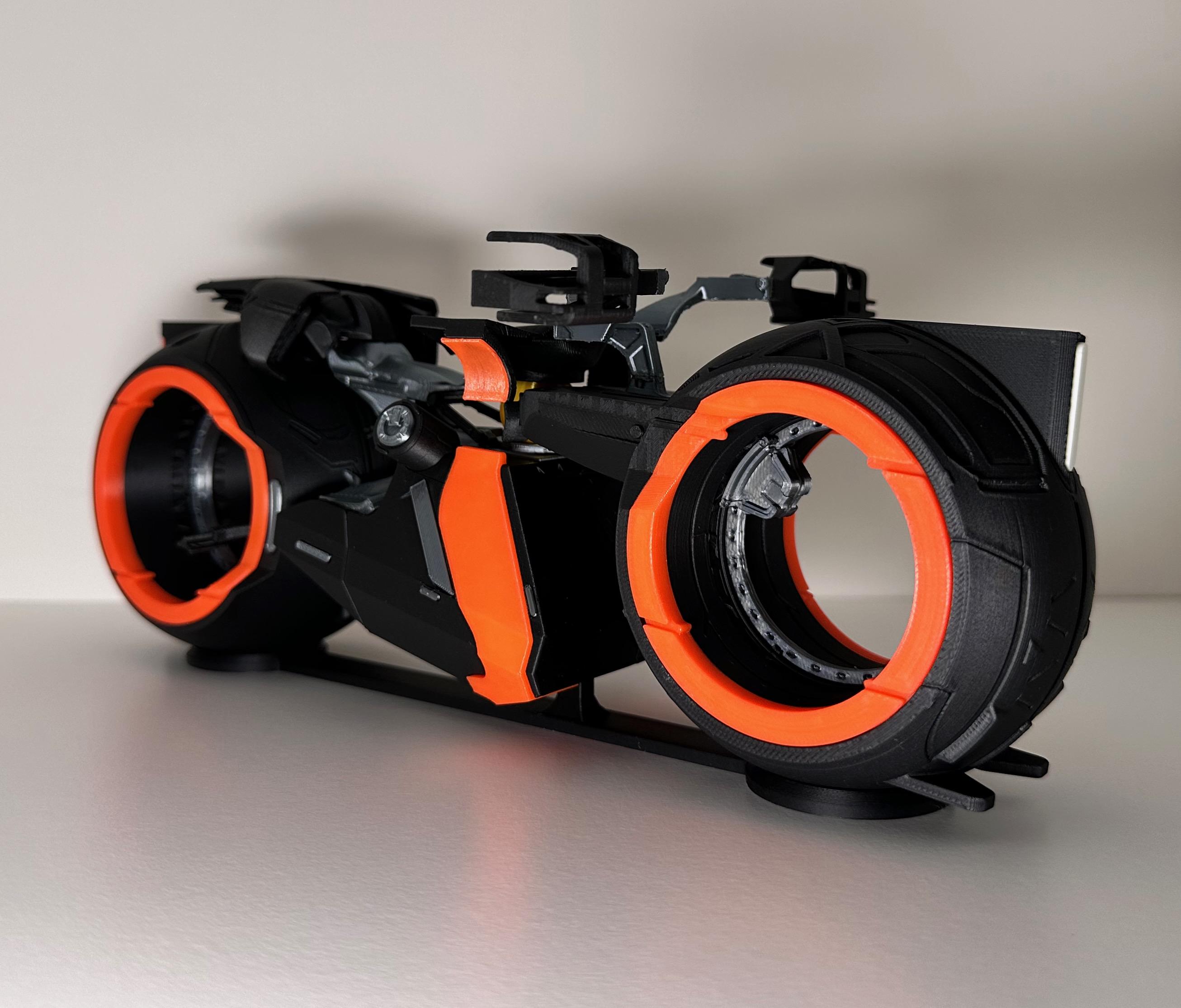 映画『TRON』 (Disney)　LIGHTCYCLE 【ORANGE】　新品 Tron light cycle - Etsy 日本