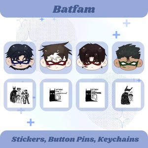Puede incluir: Una colección de pegatinas, pines y llaveros con el texto "Batfam". La imagen incluye ilustraciones de dibujos animados de personajes con máscaras y el logotipo de Batman con el pulgar hacia arriba y hacia abajo. Los productos son de color azul y blanco.