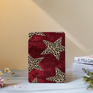 Leopardmönstrat Kindle-fodral med stjärnmönster och handrem för Paperwhite 12:e 7" 11:e 6,8", Kindle 2024 Colorsoft, Kindle 12:e/11:e/10:e, Kobo Clara-fodral