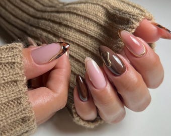 ミルキーフレンチプレスオンネイル：スクエアホワイトチップ