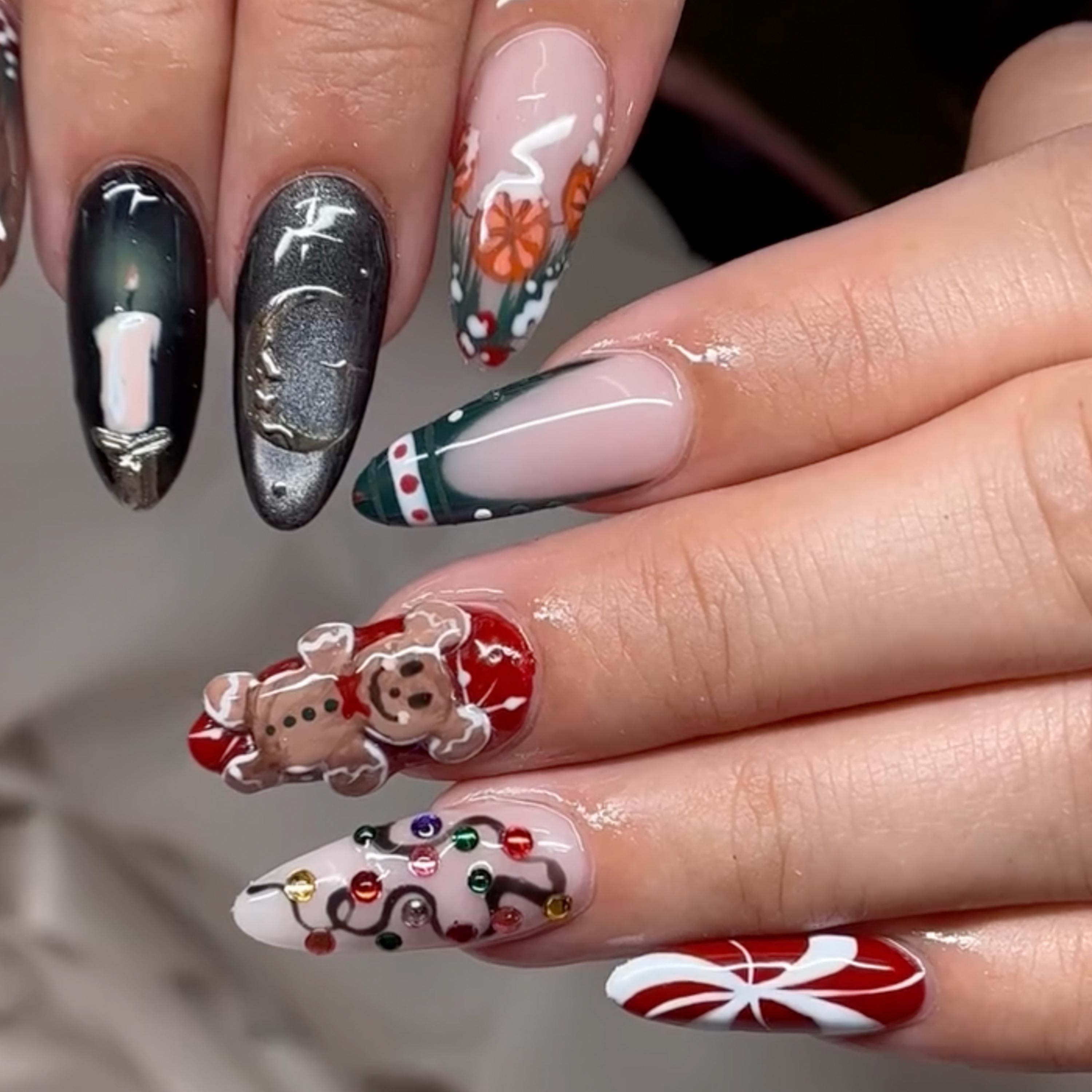 Dark Yule Press on Nails, Gothic Christmas Nail Art, Gingerbread