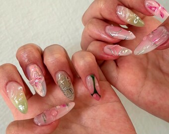 Pastel Floral Press On Nails, Hand-Painted Pearl Garden Set