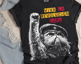Camiseta Comfort Colors® Viva La Revolución Carl, Camiseta divertida de gato revolucionario, Camiseta para fans de Dungeon Crawler Carl, Camiseta con estampado de gato gamer