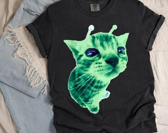 Comfort Colors®  Funny Alien Cat Meme Shirt, Goofy Ahh T-Shirt, Unhinged Dank Meme, Silly Brainrot Cat Lover Top, Weirdcore Y2K Retro