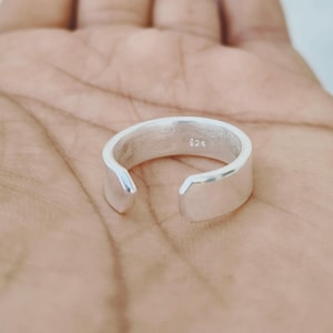 Adjustable 925 Sterling Silver Toe Ring for Women – Classic Band Style