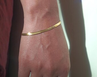 adjustable Gold Plated Snake Chain Bracelet: Vintage Herringbone Style