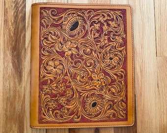 ON SALE! - Highly Detailed Floral Leather Portfolio