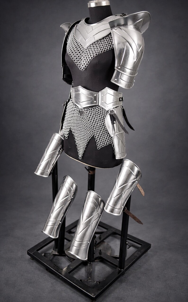 Female Medieval Knight Suits Armor Set: with Chainmail Mantle Cosplay Outfit LARP, Cosplay image 4