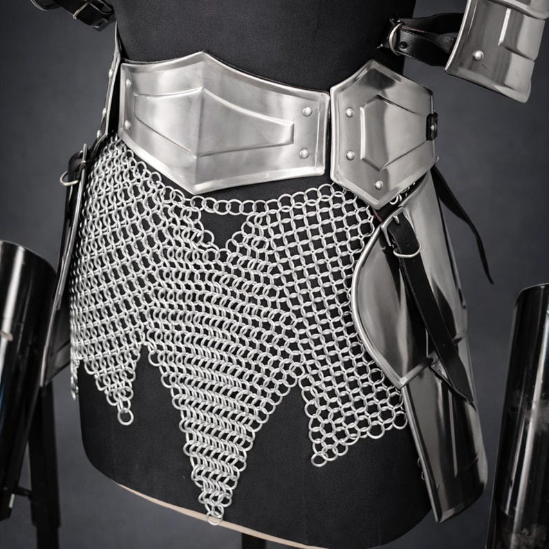 Female Medieval Knight Suits Armor Set: with Chainmail Mantle Cosplay Outfit LARP, Cosplay Tesset Balt & chain