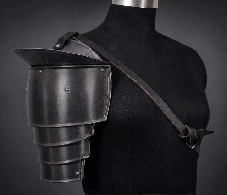 Women's Knight Single Pauldrons & Gorget Armour Set: Medieval Shoulder ...