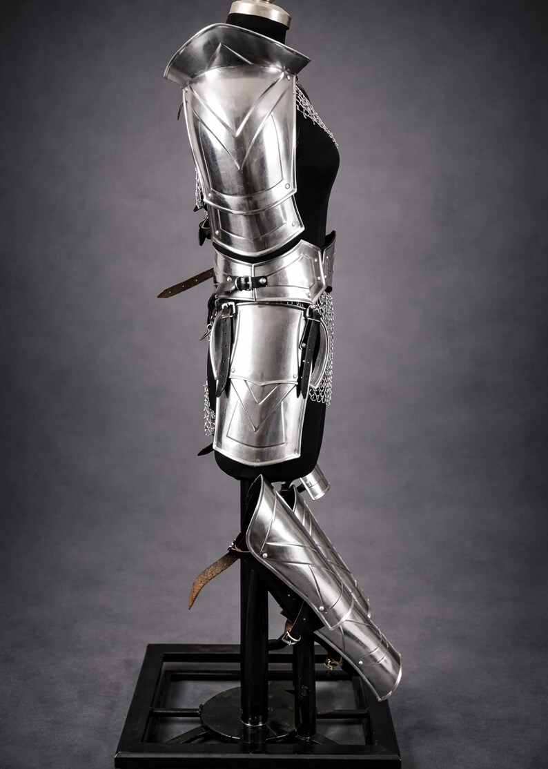 Female Medieval Knight Suits Armor Set: with Chainmail Mantle Cosplay Outfit LARP, Cosplay image 9