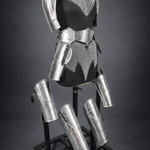 Female Medieval Knight Suits Armor Set: with Chainmail Mantle Cosplay Outfit LARP, Cosplay image 3